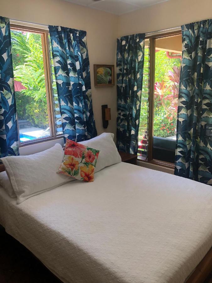 Hotel El Mono Feliz Ojochal Kültér fotó